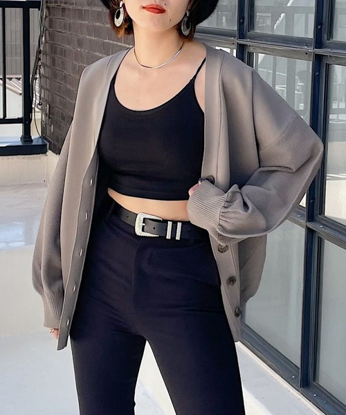 PAGEBOY（ページボーイ）の「スポンジコクーンVネックカーディガン（カーディガン/ボレロ・レディース・オフホワイト/ブラック/ブラウン系その他/ブルー系その他/オレンジ/ターコイズブルー・FREE）」の3枚目の写真