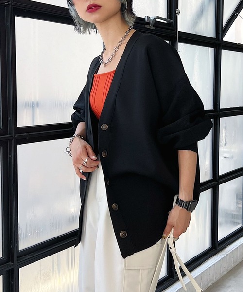 PAGEBOY（ページボーイ）の「スポンジコクーンVネックカーディガン（カーディガン/ボレロ・レディース・オフホワイト/ブラック/ブラウン系その他/ブルー系その他/オレンジ/ターコイズブルー・FREE）」の22枚目の写真