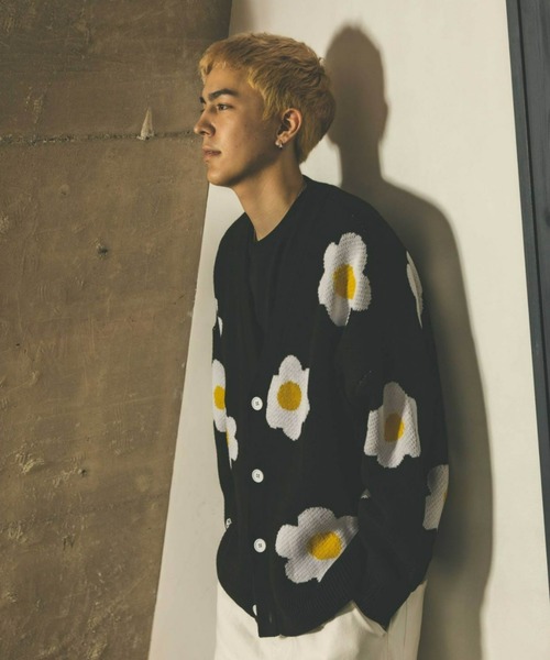 A'gem（エージェム）の「『A'gem/エージェム』花柄ジャガードニットカーディガン（カーディガン/ボレロ・メンズ・グリーン/ホワイト/ブラック・FREE）」の4枚目の写真