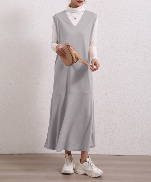 Coo+i（クーイ）の「2WAYマーメードロングワンピース Vネック（ワンピース・レディース・ネイビー/ブラック/ベージュ/グレー/モカ/カーキ・M/L）」の22枚目の写真