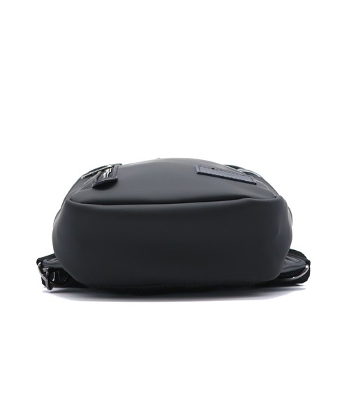 GUSCIO UOMO（グッシオ ウォーモ）の「【グッシオ ウォーモ】ボディバッグ　左右両かけ　ワンショルダー　PUレザー（ボディバッグ/ウエストポーチ・メンズ・ブラック/ネイビー/グレー/キャメル・FREE）」の10枚目の写真