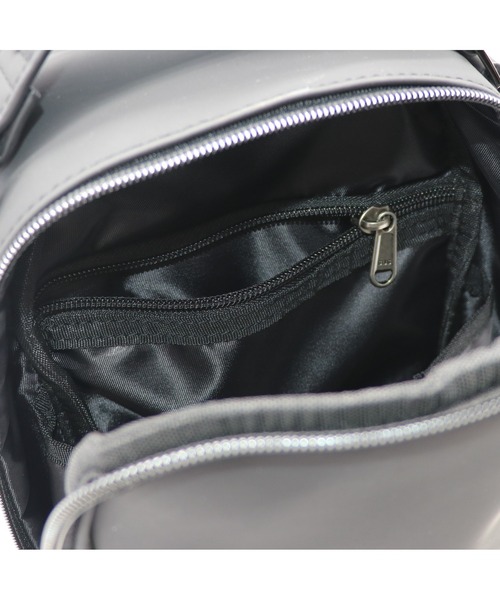 GUSCIO UOMO（グッシオ ウォーモ）の「【グッシオ ウォーモ】ボディバッグ　左右両かけ　ワンショルダー　PUレザー（ボディバッグ/ウエストポーチ・メンズ・ブラック/ネイビー/グレー/キャメル・FREE）」の12枚目の写真