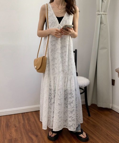 ECLIN（エクラン）の「シアージャガードレースキャミソールワンピース（ワンピース・レディース・ホワイト/ブラック/ベージュ/グリーン/ブルー/ピンク/ネイビー・M/L）」の11枚目の写真