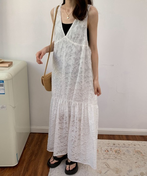 ECLIN（エクラン）の「シアージャガードレースキャミソールワンピース（ワンピース・レディース・ホワイト/ブラック/ベージュ/グリーン/ブルー/ピンク/ネイビー・M/L）」の12枚目の写真