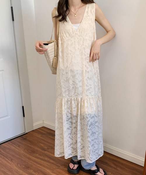 ECLIN（エクラン）の「シアージャガードレースキャミソールワンピース（ワンピース・レディース・ホワイト/ブラック/ベージュ/グリーン/ブルー/ピンク/ネイビー・M/L）」の20枚目の写真