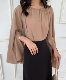 フレアスリーブスリットブラウス