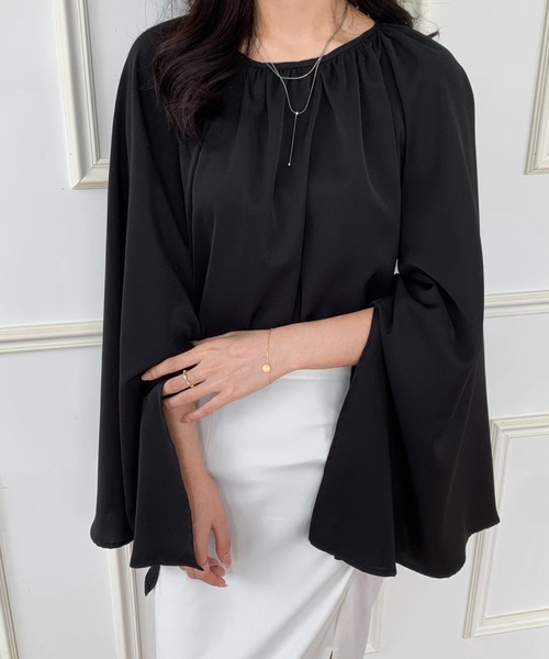 ECLIN（エクラン）の「フレアスリーブスリットブラウス（シャツ/ブラウス・レディース・ブラック/ベージュ/モカ・L/M）」の5枚目の写真