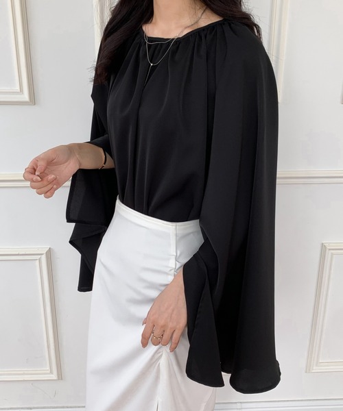 ECLIN（エクラン）の「フレアスリーブスリットブラウス（シャツ/ブラウス・レディース・ブラック/ベージュ/モカ・L/M）」の7枚目の写真