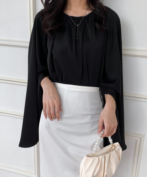 ECLIN（エクラン）の「フレアスリーブスリットブラウス（シャツ/ブラウス・レディース・ブラック/ベージュ/モカ・L/M）」の9枚目の写真