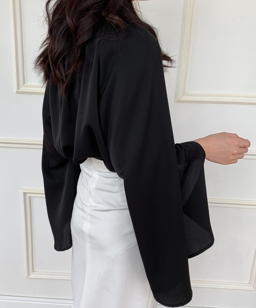 ECLIN（エクラン）の「フレアスリーブスリットブラウス（シャツ/ブラウス・レディース・ブラック/ベージュ/モカ・L/M）」の13枚目の写真