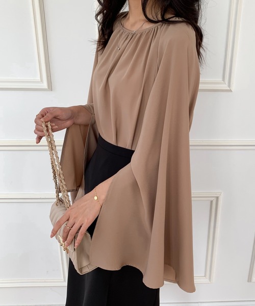 ECLIN（エクラン）の「フレアスリーブスリットブラウス（シャツ/ブラウス・レディース・ブラック/ベージュ/モカ・L/M）」の15枚目の写真