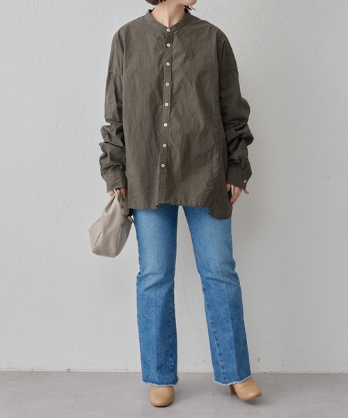BEARDSLEY（ビアズリー）の「ビッグシャツ：綿100% フロントと脇・袖部分に違うシャツを組み合わせ1つに（シャツ/ブラウス・レディース・カーキ/ホワイト・FREE）」の21枚目の写真