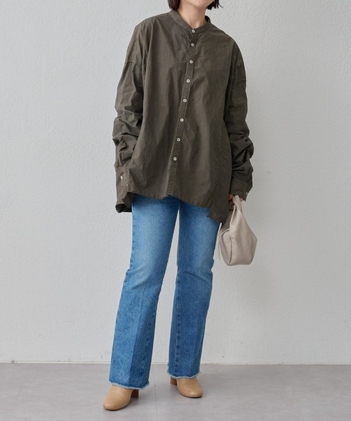 BEARDSLEY（ビアズリー）の「ビッグシャツ：綿100% フロントと脇・袖部分に違うシャツを組み合わせ1つに（シャツ/ブラウス・レディース・カーキ/ホワイト・FREE）」の22枚目の写真