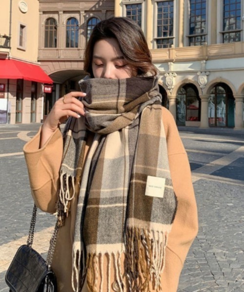 yuue' ( wear )(ユーイ)の「チェック柄大判マフラー(マフラー・レディース・ブルー/ブラウン・FREE)」の10枚目の写真