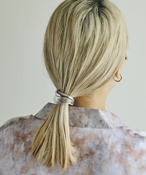 GOLDY(ゴールディ)の「【GOLDY】ニュアンス ライン クリア × メタル ヘアカフ / 6221242 ※(ヘアゴム・レディース・ゴールド系その他/シルバー系その他/シルバー/ゴールド・FREE)」の6枚目の写真