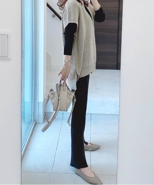 La-gemme（ラジェム）の「【Yukiさんコラボ】キーネックニットベスト（ベスト・レディース・ブラウン/グレイッシュベージュ/ブラック/ホワイト・フリー）」の5枚目の写真