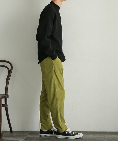 SENSE OF PLACE by URBAN RESEARCH（センスオブプレイスバイアーバンリサーチ）の「コーデュロイタックテーパードパンツ（その他パンツ・メンズ・ブラウン/オリーブ/ブルー/ブラック・LARGE/MEDIUM）」の10枚目の写真