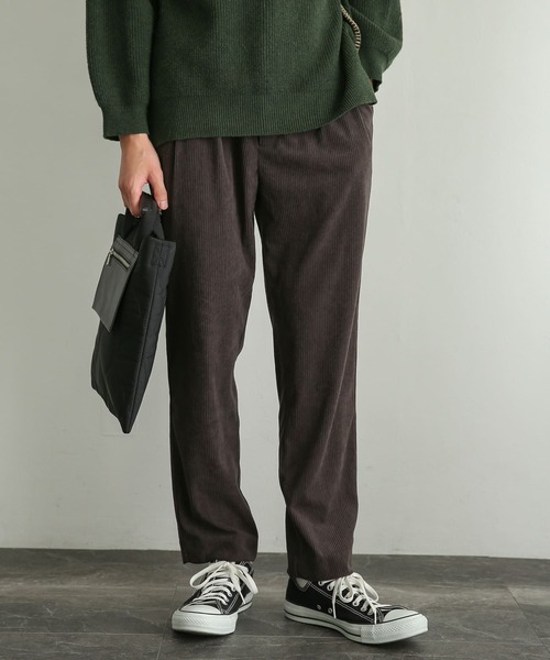 SENSE OF PLACE by URBAN RESEARCH（センスオブプレイスバイアーバンリサーチ）の「コーデュロイタックテーパードパンツ（その他パンツ・メンズ・ブラウン/オリーブ/ブルー/ブラック・LARGE/MEDIUM）」の18枚目の写真