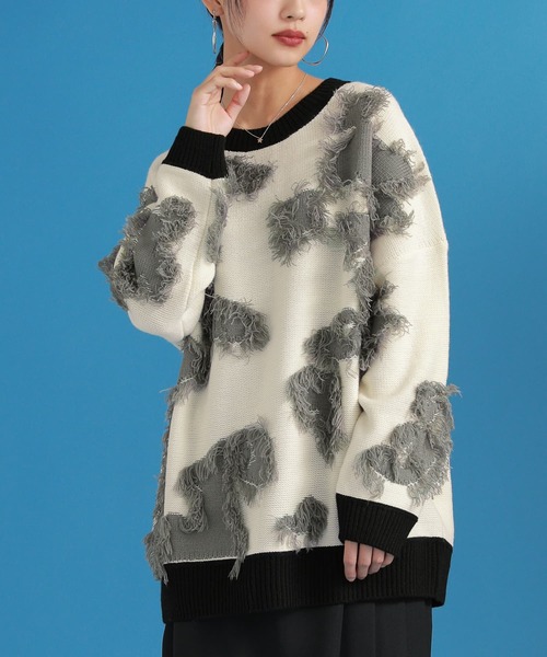 osharewalker（オシャレウォーカー）の「『ニュアンスアート柄ニット』（ニット/セーター・レディース・オフホワイト・FREE）」の10枚目の写真
