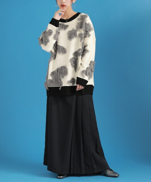 osharewalker（オシャレウォーカー）の「『ニュアンスアート柄ニット』（ニット/セーター・レディース・オフホワイト・FREE）」の11枚目の写真