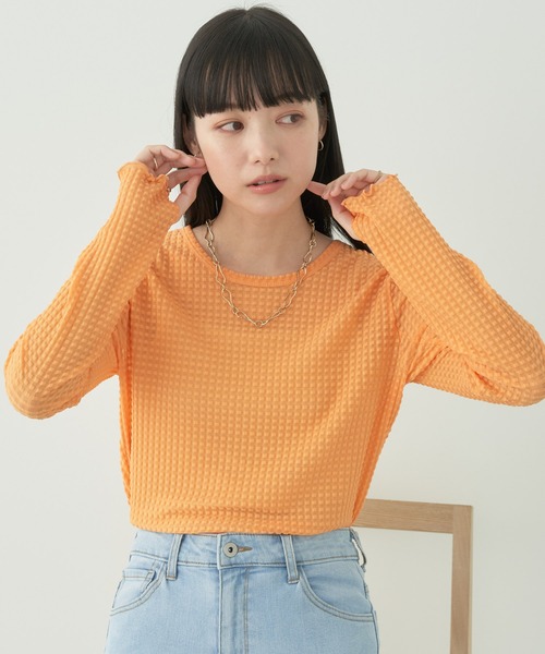 earth music&ecology（アースミュージックアンドエコロジー）の「シアーギンガムクルーネックプルオーバー（Tシャツ/カットソー・レディース・グリーン/オレンジ/ラベンダー/アイボリー/ブラック/サックスブルー・S/M）」の6枚目の写真