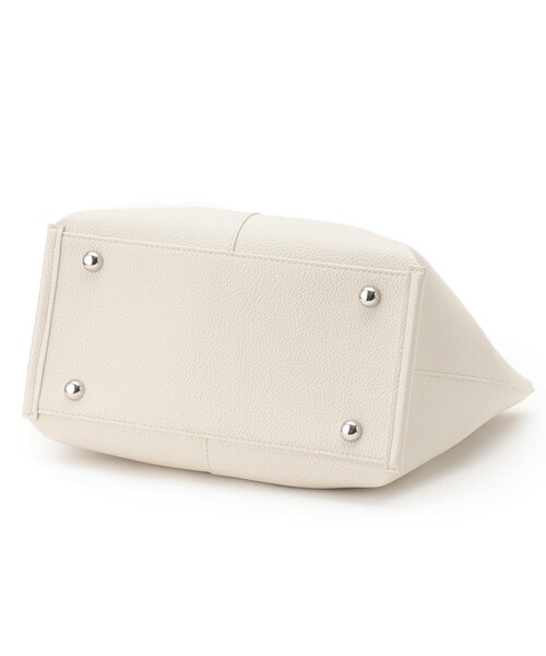 INDIVI(インディヴィ)の「◆ツーハンドルこなれバッグ(トートバッグ・レディース・オフホワイト/ブラック系4/ベージュ系4・00)」の17枚目の写真