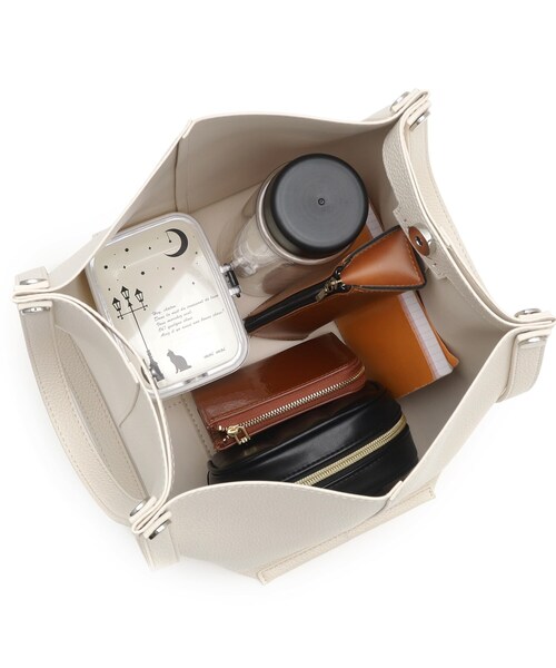 INDIVI(インディヴィ)の「◆ツーハンドルこなれバッグ(トートバッグ・レディース・オフホワイト/ブラック系4/ベージュ系4・00)」の8枚目の写真