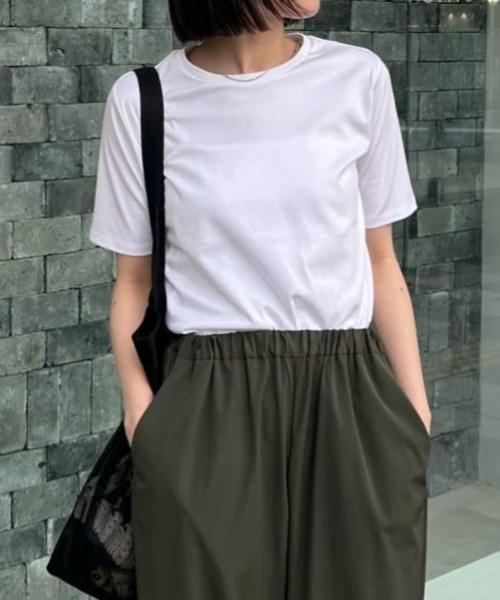 RIVE DROITE(リヴドロワ)の「大好評アイテムがリバイバル!/スーピマクルーネックカットソー(Tシャツ/カットソー・レディース・チャコールグレー/ベージュ/オフホワイト/ブラック・FREE)」の1枚目の写真
