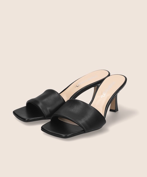 MAMIAN（マミアン）の「ワイドスクエアトゥ パデット ミュールサンダル (7.0cmヒール)（サンダル・レディース・ラベンダー/ホワイト/グレイッシュベージュ/ブラック/ベージュ系その他・M/L/S）」の16枚目の写真