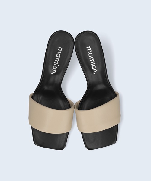 MAMIAN（マミアン）の「ワイドスクエアトゥ パデット ミュールサンダル (7.0cmヒール)（サンダル・レディース・ラベンダー/ホワイト/グレイッシュベージュ/ブラック/ベージュ系その他・M/L/S）」の18枚目の写真