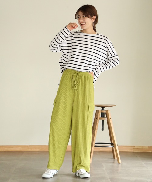 aity(アイティ)の「プリーツイージーワイドカーゴパンツ 夏服(カーゴパンツ・レディース・ベージュ/ブラック/ライトグリーン・M)」の8枚目の写真