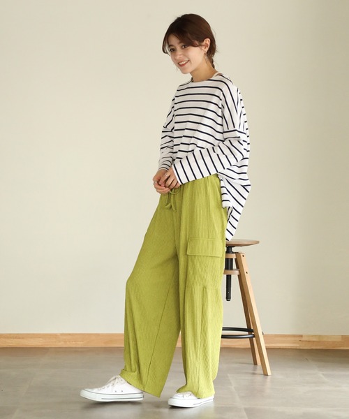aity(アイティ)の「プリーツイージーワイドカーゴパンツ 夏服(カーゴパンツ・レディース・ベージュ/ブラック/ライトグリーン・M)」の10枚目の写真