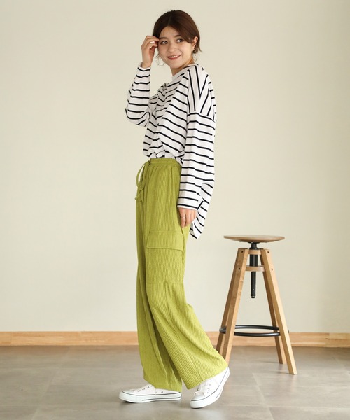aity(アイティ)の「プリーツイージーワイドカーゴパンツ 夏服(カーゴパンツ・レディース・ベージュ/ブラック/ライトグリーン・M)」の11枚目の写真