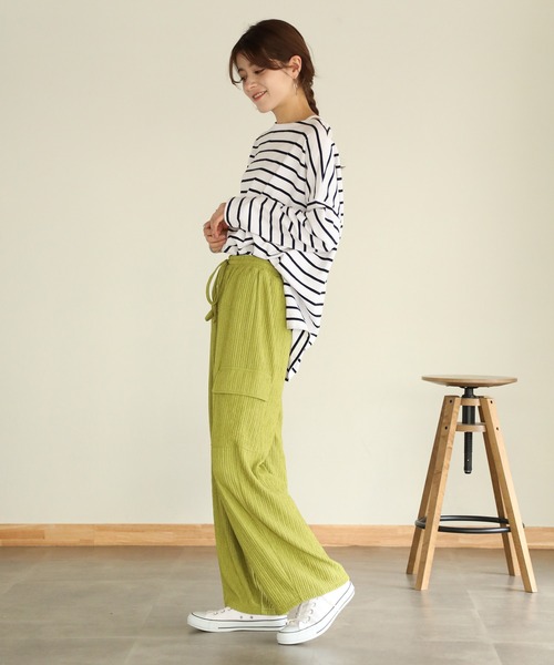 aity(アイティ)の「プリーツイージーワイドカーゴパンツ 夏服(カーゴパンツ・レディース・ベージュ/ブラック/ライトグリーン・M)」の15枚目の写真