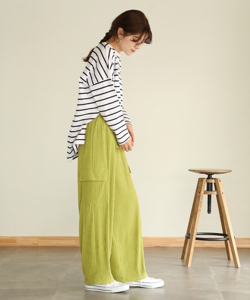 aity(アイティ)の「プリーツイージーワイドカーゴパンツ 夏服(カーゴパンツ・レディース・ベージュ/ブラック/ライトグリーン・M)」の18枚目の写真