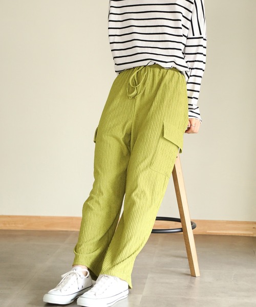 aity(アイティ)の「プリーツイージーワイドカーゴパンツ 夏服(カーゴパンツ・レディース・ベージュ/ブラック/ライトグリーン・M)」の21枚目の写真