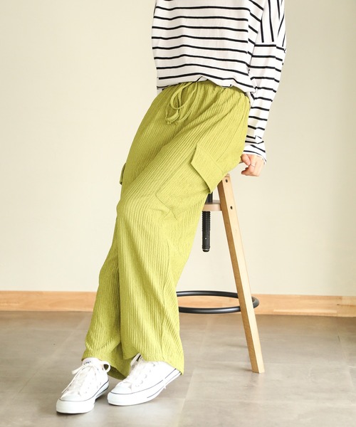 aity(アイティ)の「プリーツイージーワイドカーゴパンツ 夏服(カーゴパンツ・レディース・ベージュ/ブラック/ライトグリーン・M)」の22枚目の写真