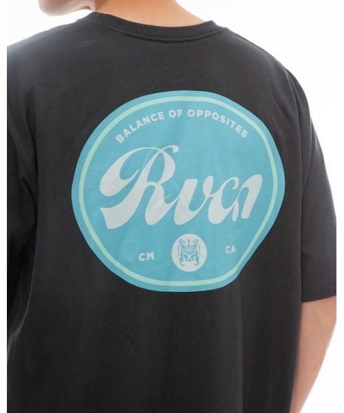 RVCA(ルーカ)の「RVCA メンズ PILS SS Tシャツ【2023年春夏モデル】/ルーカバックプリント半袖Tシャツ(Tシャツ/カットソー・メンズ・ホワイト/ブルー系その他/ブラック・SMALL/MEDIUM/LARGE/X-LARGE)」の4枚目の写真