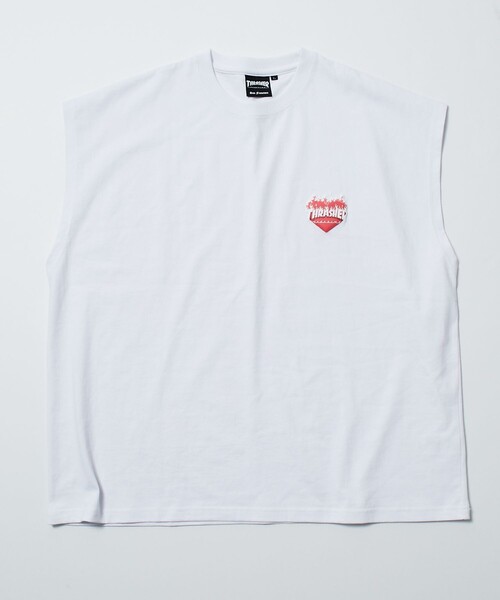 FREAK'S STORE(フリークスストア)の「【限定展開】THRASHER×FREAK'S STORE/スラッシャー 別注 ビッグシルエット ワンポイント フレイム ハートロゴ ドロップショルダーTシャツ(Tシャツ/カットソー・メンズ・アッシュグレー/ブラック/ホワイト・SMALL/MEDIUM/LARGE)」の4枚目の写真