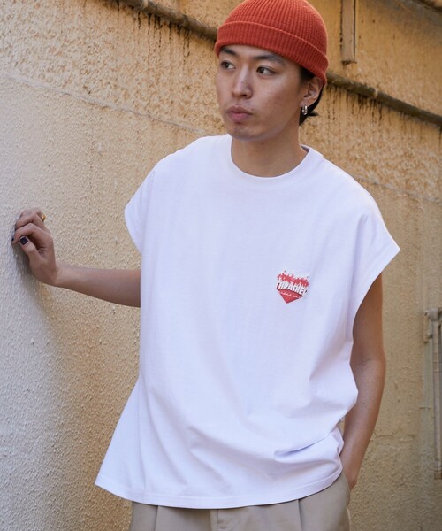 FREAK'S STORE(フリークスストア)の「【限定展開】THRASHER×FREAK'S STORE/スラッシャー 別注 ビッグシルエット ワンポイント フレイム ハートロゴ ドロップショルダーTシャツ(Tシャツ/カットソー・メンズ・アッシュグレー/ブラック/ホワイト・SMALL/MEDIUM/LARGE)」の12枚目の写真
