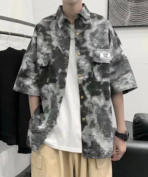 BASQUE magenta（バスクマゼンタ）の「ビッグシルエットカモフラグラフィック半袖シャツ（シャツ/ブラウス・メンズ・グリーン/グレー・M/L）」の3枚目の写真