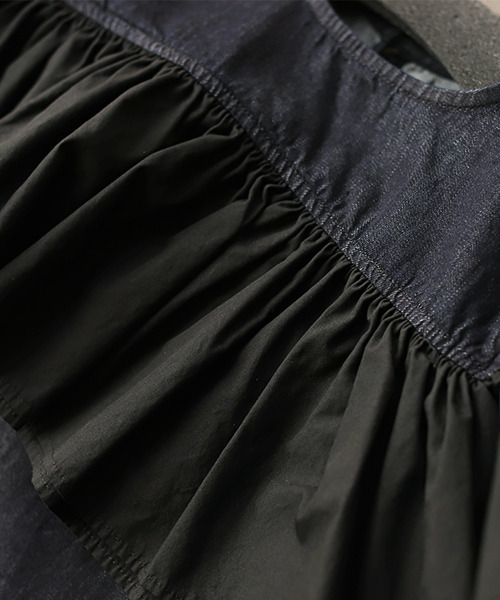 REAL CUBE（リアルキューブ）の「ダブルフリルスリーブデニムブラウス（シャツ/ブラウス・レディース・ダークネイビー・M）」の8枚目の写真