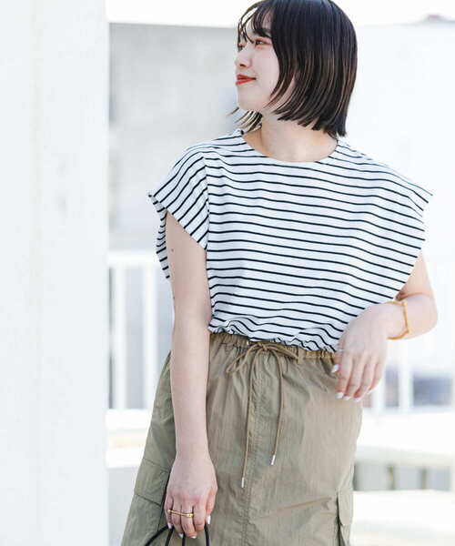 ITEMS URBANRESEARCH（アイテムズ アーバンリサーチ）の「カラーボーダーフレンチTシャツ（Tシャツ/カットソー・レディース・ブラック系その他/グレー系その他/イエロー系その他/ホワイト系その他・FREE）」の5枚目の写真