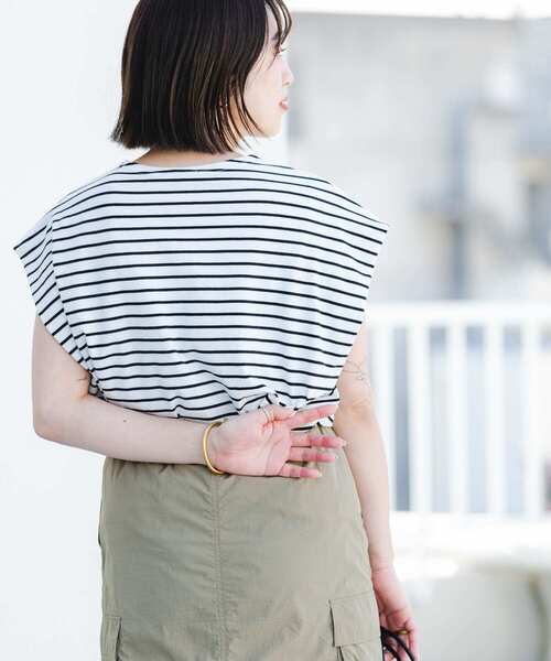 ITEMS URBANRESEARCH（アイテムズ アーバンリサーチ）の「カラーボーダーフレンチTシャツ（Tシャツ/カットソー・レディース・ブラック系その他/グレー系その他/イエロー系その他/ホワイト系その他・FREE）」の7枚目の写真