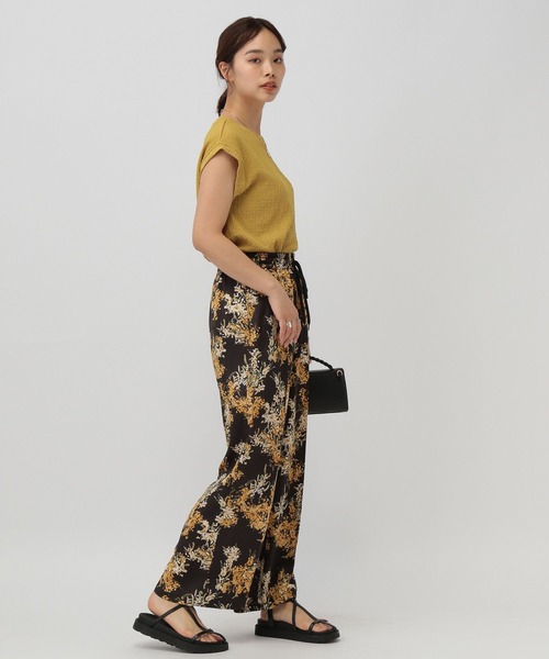 saloon（サルーン）の「SALOON(サルーン)/花柄プリントパンツ（その他パンツ・レディース・グリーン/ブラック・FREE）」の5枚目の写真