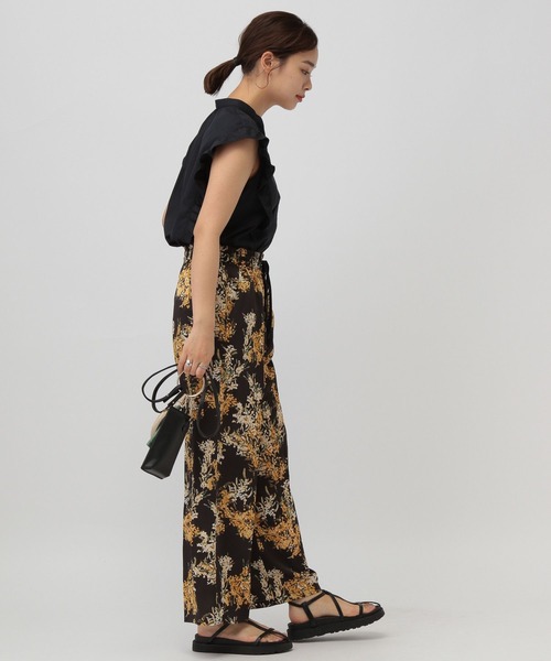 saloon（サルーン）の「SALOON(サルーン)/花柄プリントパンツ（その他パンツ・レディース・グリーン/ブラック・FREE）」の10枚目の写真