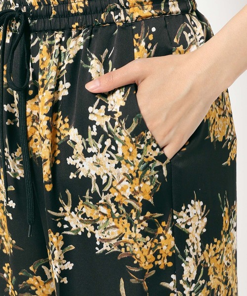 saloon（サルーン）の「SALOON(サルーン)/花柄プリントパンツ（その他パンツ・レディース・グリーン/ブラック・FREE）」の22枚目の写真