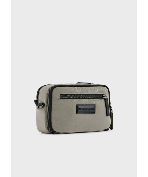 EMPORIO ARMANI(エンポリオアルマーニ)の「【エンポリオ アルマーニ】トラベルポーチ シワ加工ナイロン製(ポーチ・メンズ・ベージュ×ブラック/ブラック・FREE)」の7枚目の写真