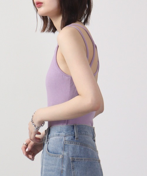 &soiree(アンドソワレ)の「&soiree バッククロスカップ付キャミソール(キャミソール・レディース・グリーン/パープル/ブラック/オフホワイト・F)」の8枚目の写真