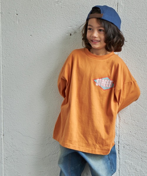 PAIRMANON STREET(ペアマノンストリート)の「【PAIRMANON STREET】【かぞくおそろい】ビッグシルエット 長袖プリントTシャツ(Tシャツ/カットソー・キッズ・ベージュ系その他2/ホワイト系その他/パープル系その他/ブルー系その他/オレンジ系その他/グリーン系その他2/その他/ブルー系その他2/マスタード/ブラック系その他/グリーン系その他/ブラック系その他4/ベージュ系その他/グリーン系その他3/ブルー系その他4/ブラック系その他3/ブルー系その他3/ブラック系その他2/テラコッタ/イエロー系その他・90/100/130/140/120/150/110)」の20枚目の写真